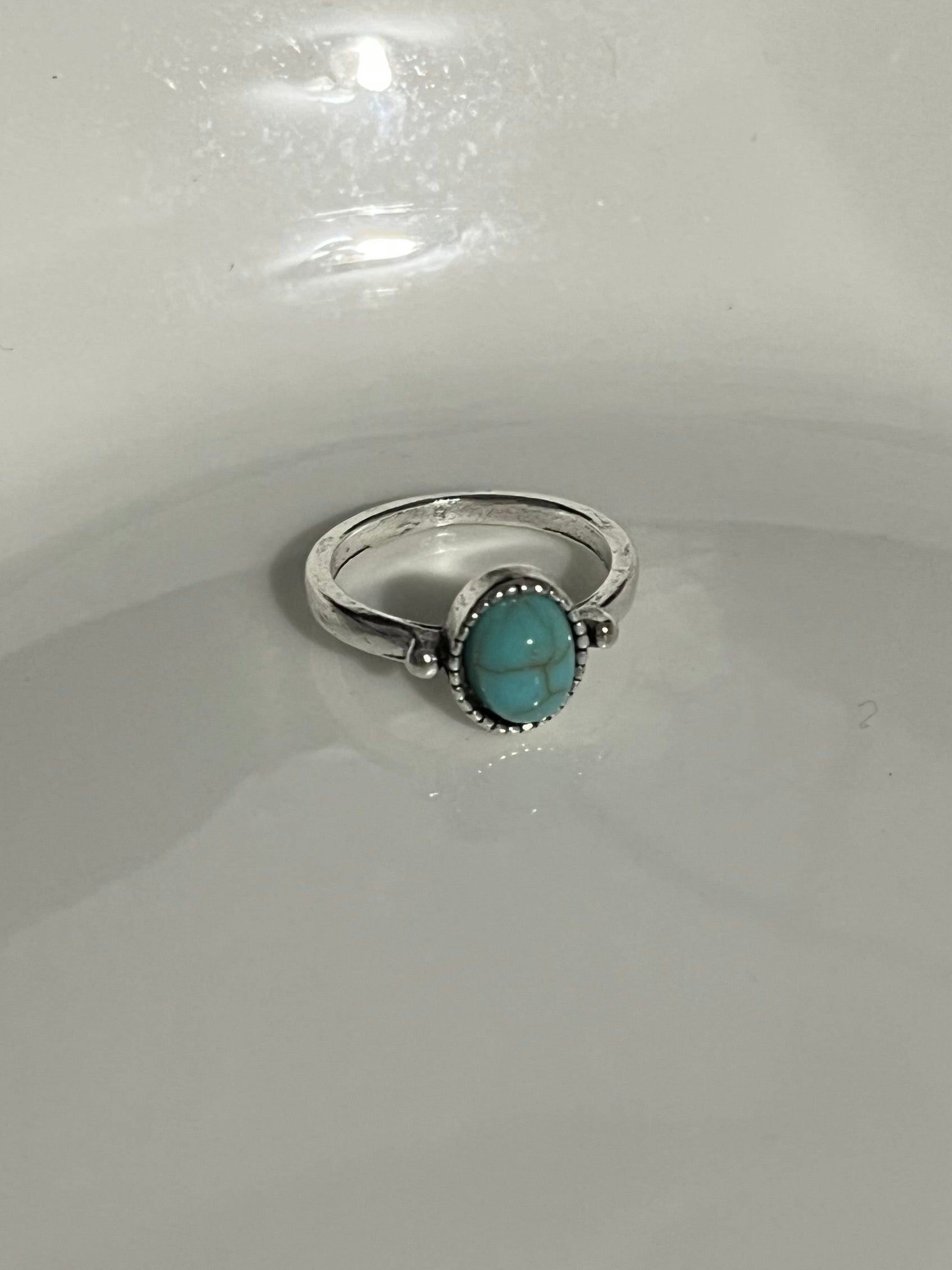Knuckle Round Turquoise Ring
