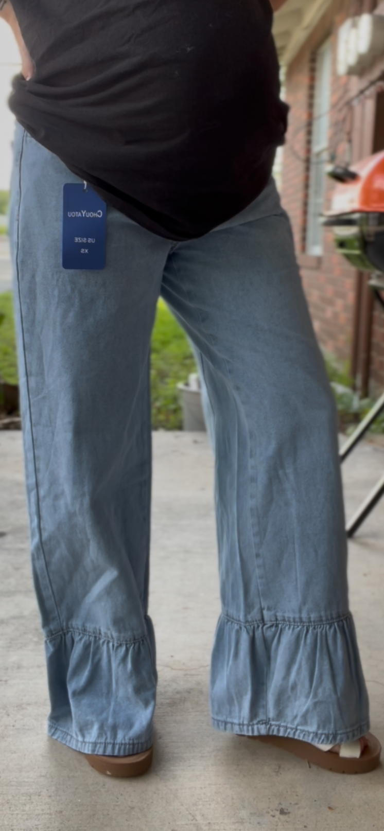 Wide leg ruffle jeans