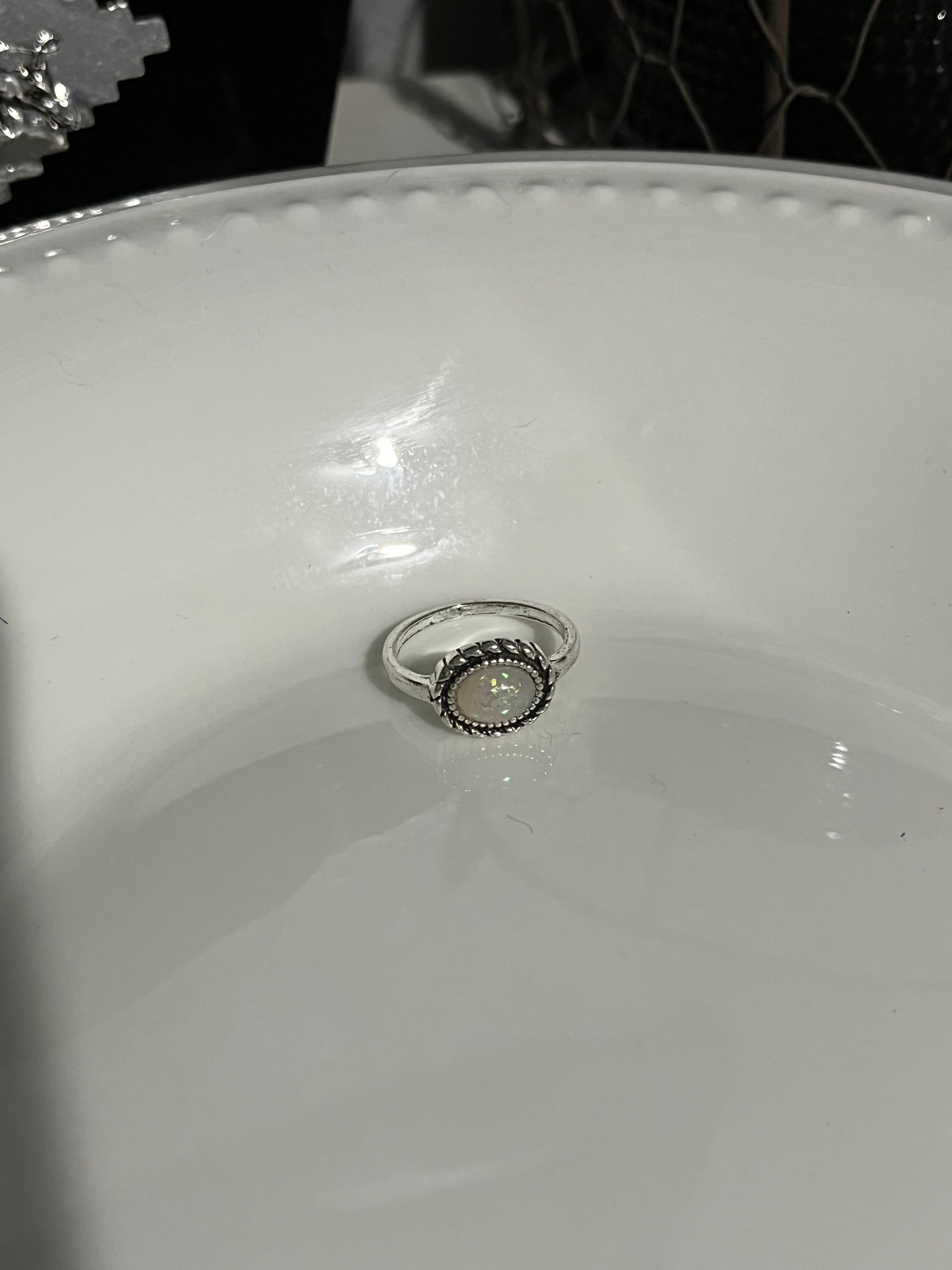 Round Opal Knuckle Ring